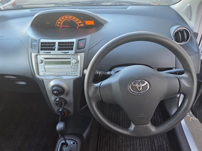 2008 Toyota Vitz - Thumbnail