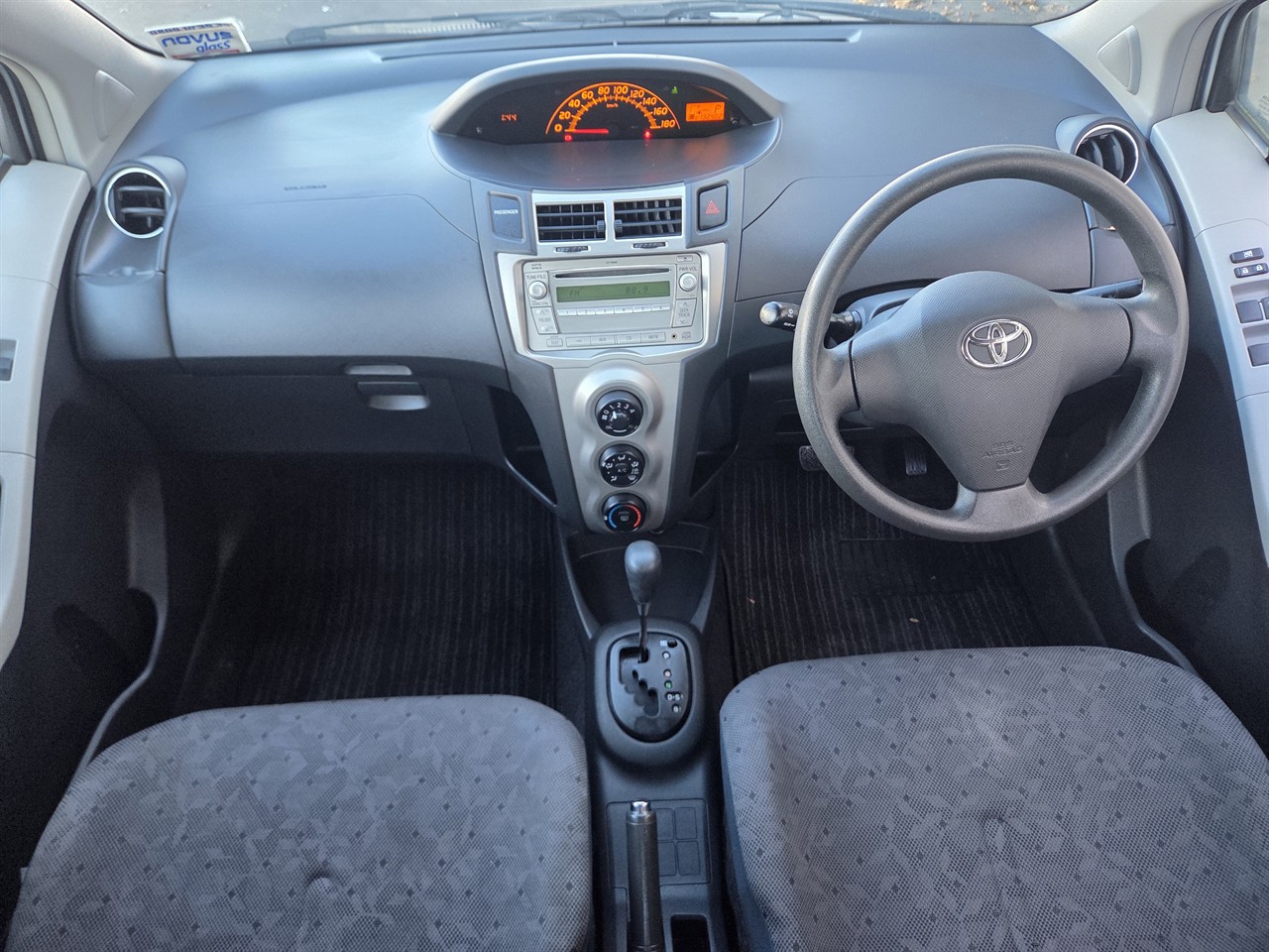 2008 Toyota Vitz