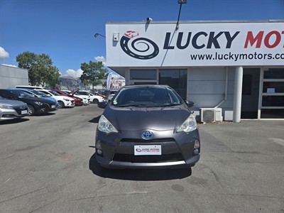 2012 Toyota Aqua - Thumbnail