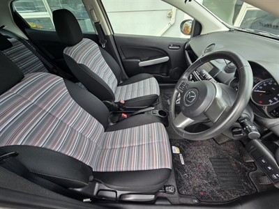2012 Mazda Demio - Thumbnail