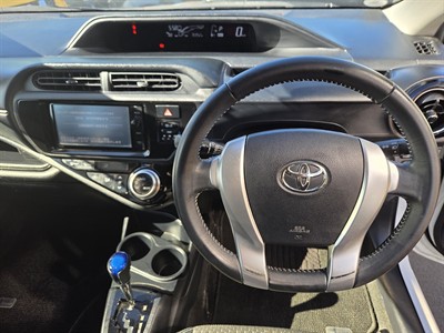 2015 Toyota Aqua - Thumbnail