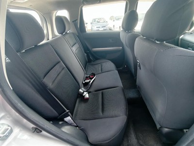 2004 Toyota IST - Thumbnail