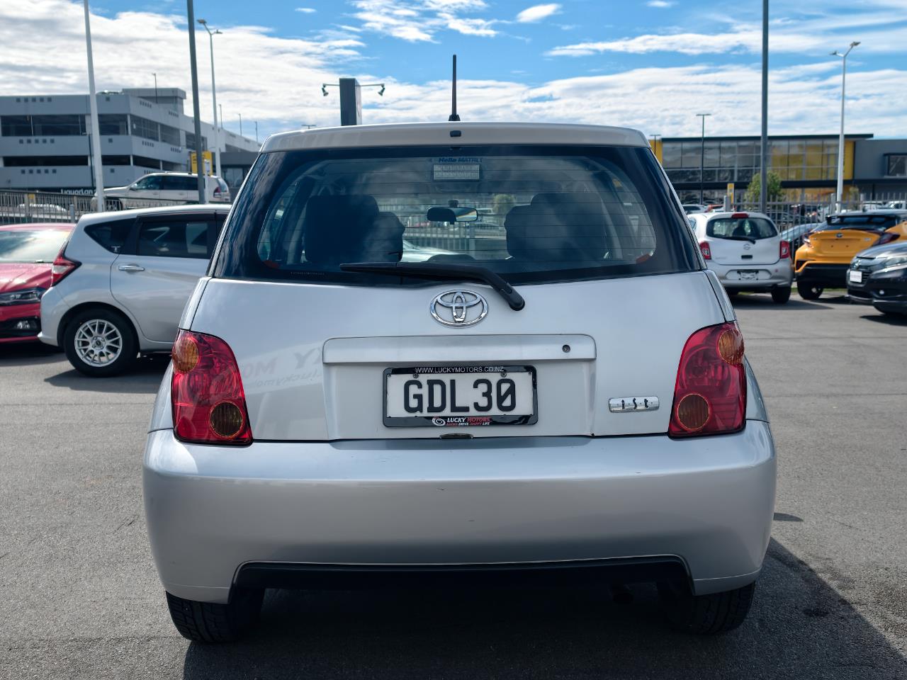2004 Toyota IST