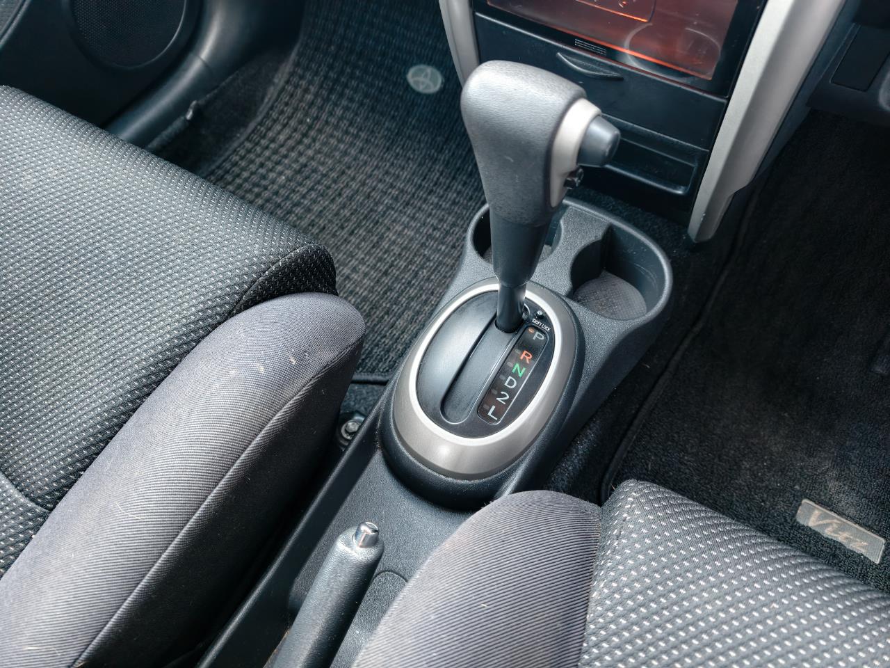 2004 Toyota IST