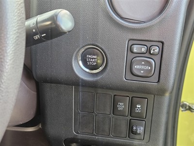 2012 Toyota Spade - Thumbnail