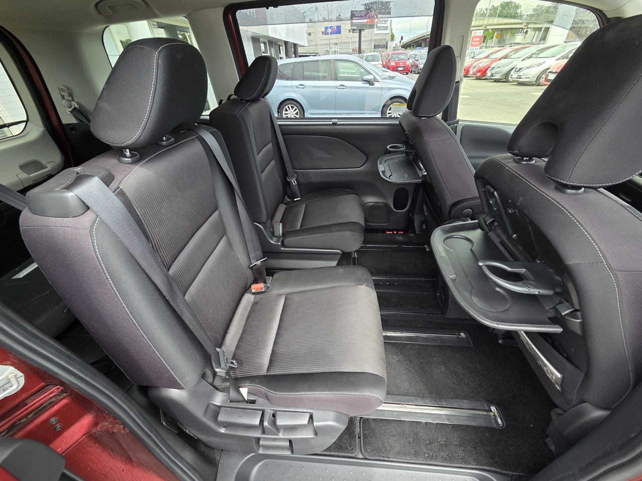 2016 Nissan Serena