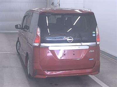 2016 Nissan Serena - Thumbnail