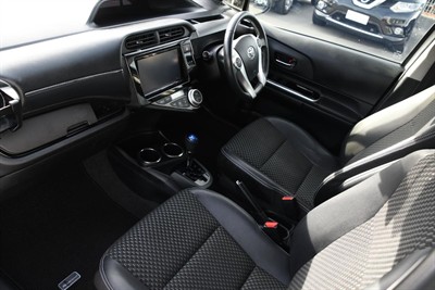 2015 Toyota Aqua - Thumbnail
