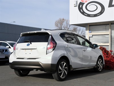 2015 Toyota Aqua - Thumbnail