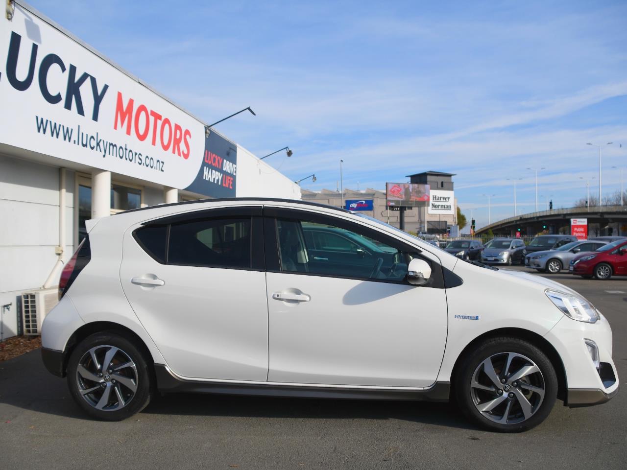 2015 Toyota Aqua