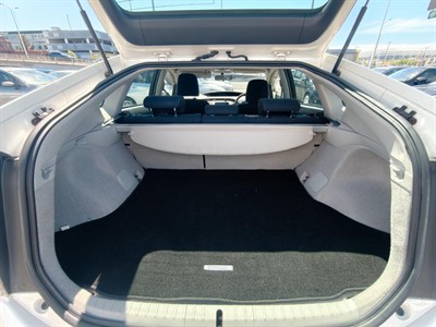2012 Toyota Prius - Thumbnail