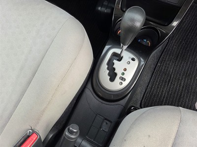 2008 Toyota IST - Thumbnail