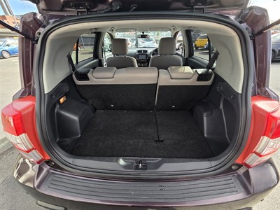 2008 Toyota IST - Thumbnail