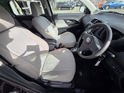 2008 Toyota IST - Thumbnail