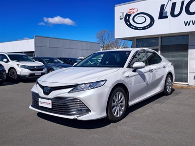 2020 Toyota Camry - Thumbnail