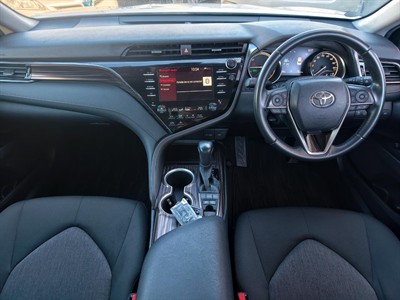 2020 Toyota Camry - Thumbnail