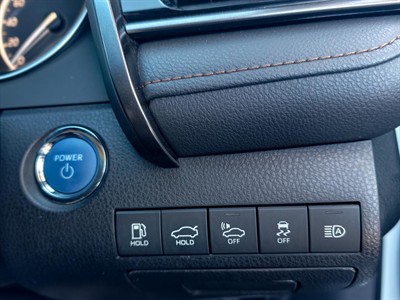 2020 Toyota Camry - Thumbnail