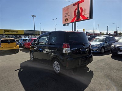 2014 Toyota Spade - Thumbnail