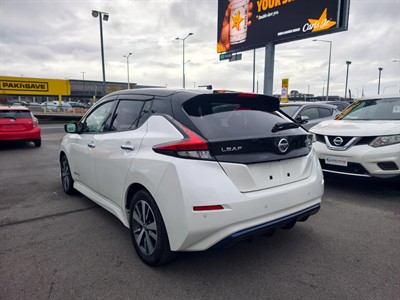 2019 Nissan LEAF - Thumbnail