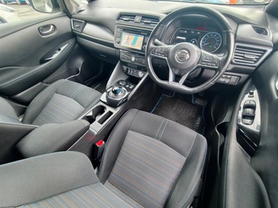 2019 Nissan LEAF - Thumbnail