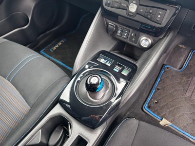 2019 Nissan LEAF - Thumbnail