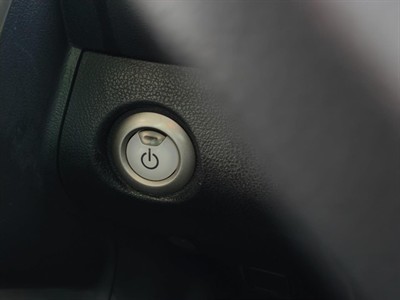 2015 Nissan LEAF - Thumbnail