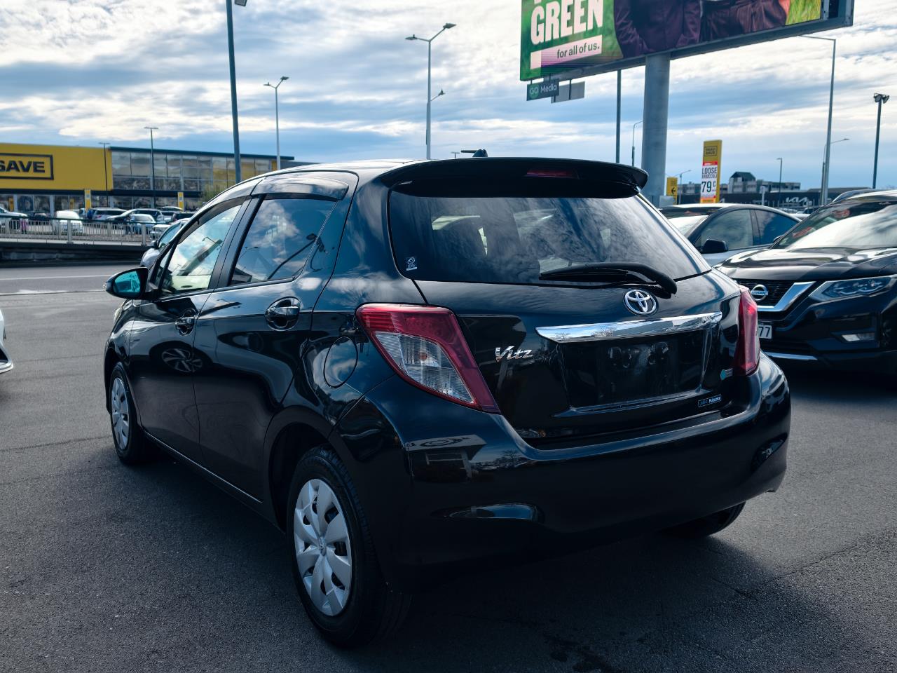 2012 Toyota Vitz