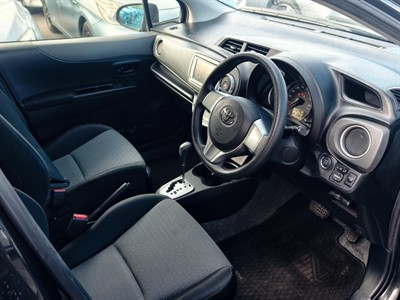 2012 Toyota Vitz - Thumbnail