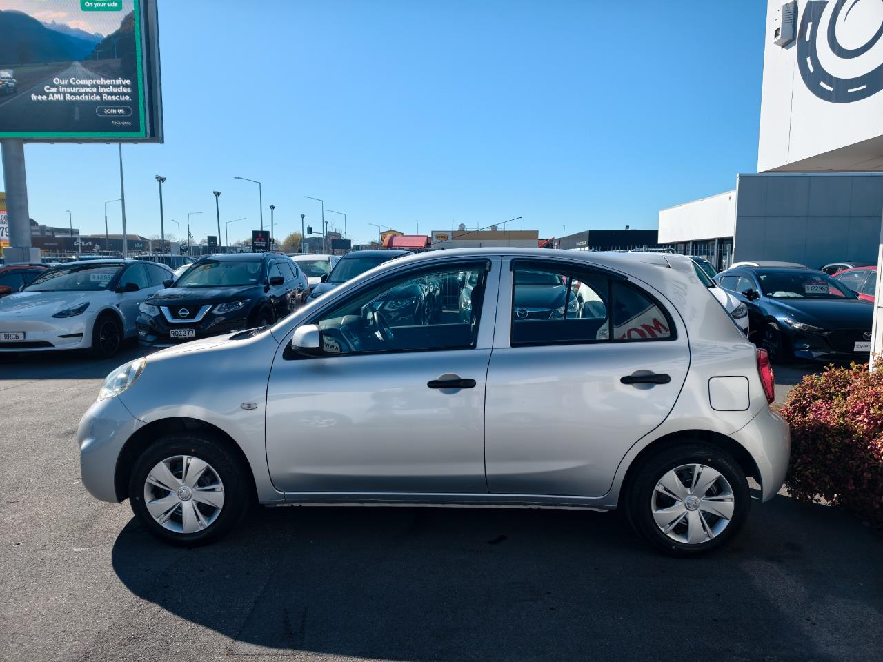2019 Nissan March