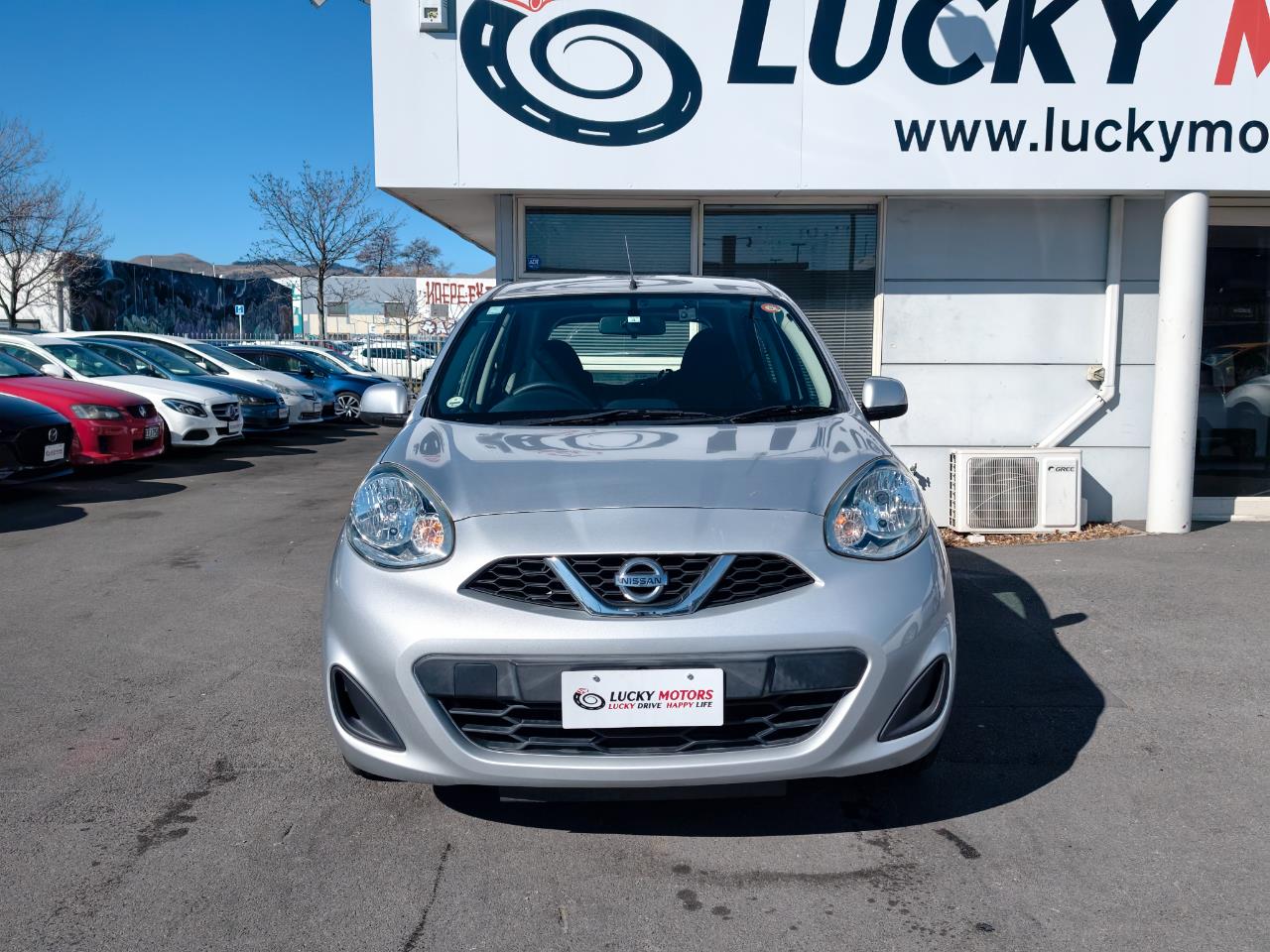 2019 Nissan March