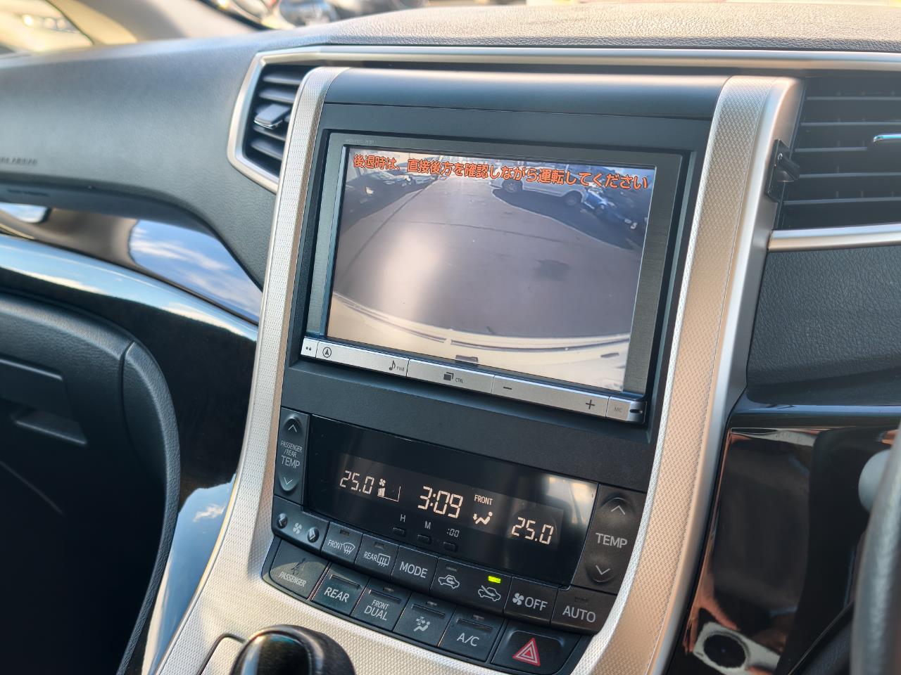 2013 Toyota VELLFIRE