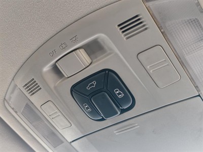 2013 Toyota VELLFIRE - Thumbnail