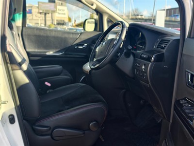 2013 Toyota VELLFIRE - Thumbnail