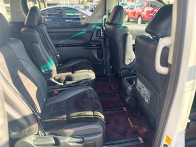 2013 Toyota VELLFIRE - Thumbnail