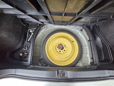 2008 Toyota Auris - Thumbnail