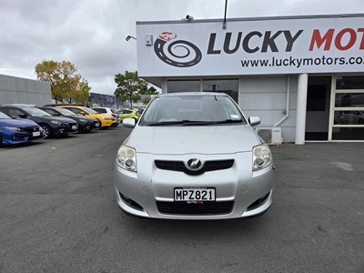 2008 Toyota Auris - Thumbnail