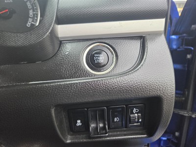 2013 Suzuki SWIFT - Thumbnail