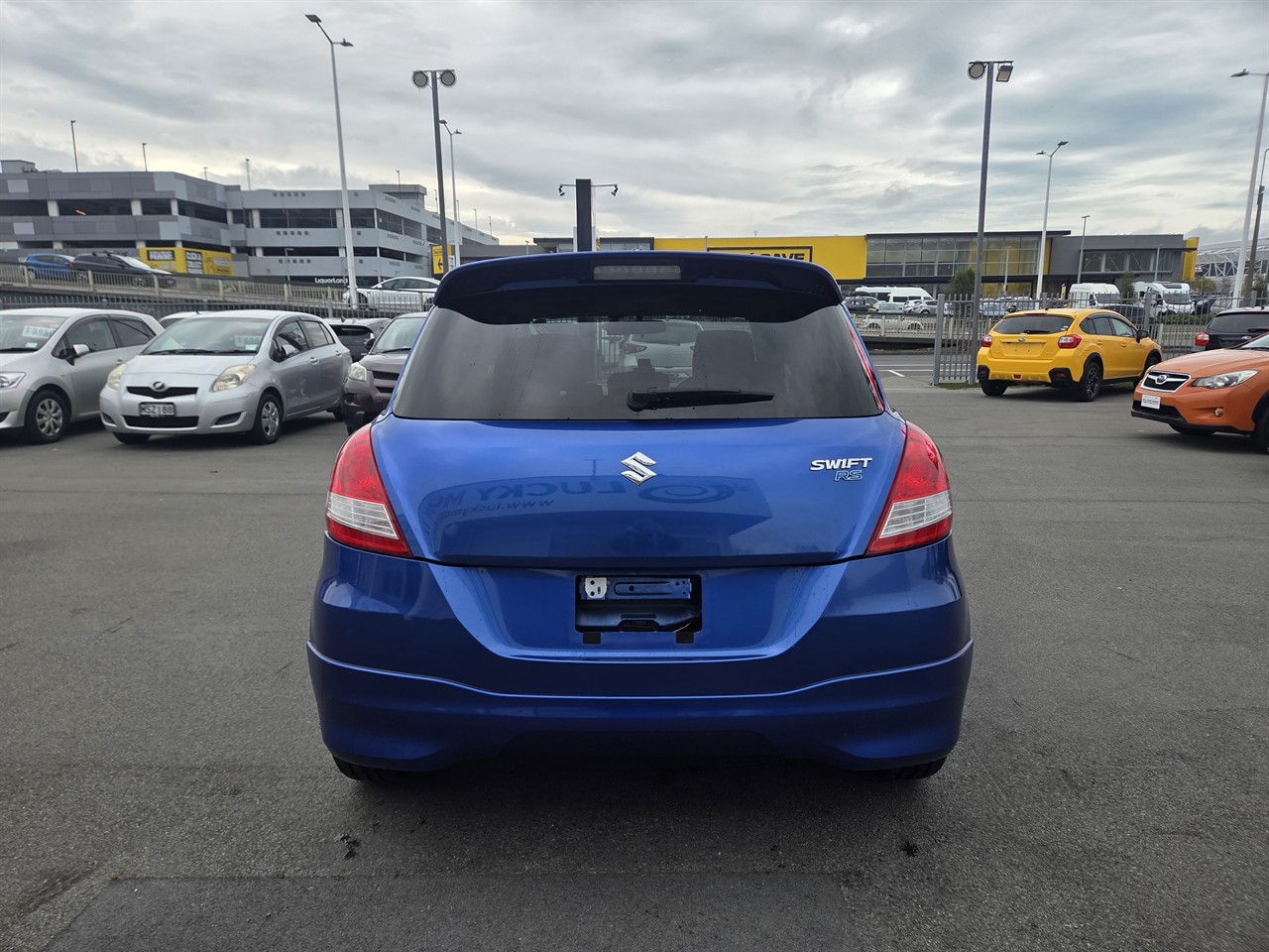 2013 Suzuki SWIFT