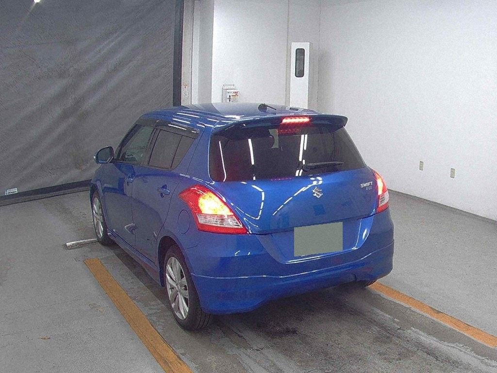 2013 Suzuki SWIFT