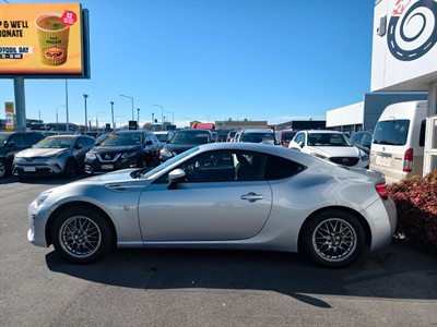 2017 Toyota 86 - Thumbnail
