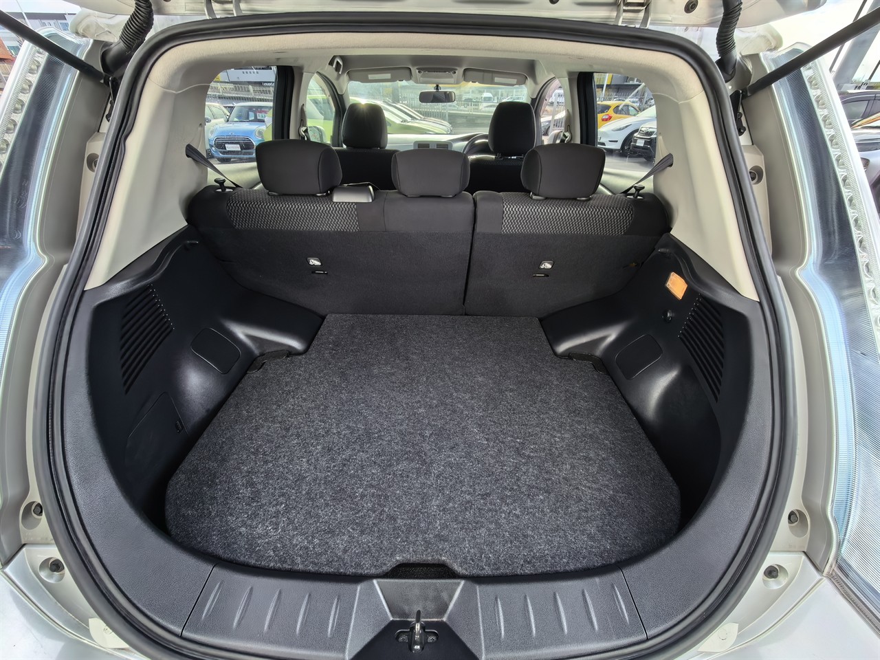2014 Nissan LEAF
