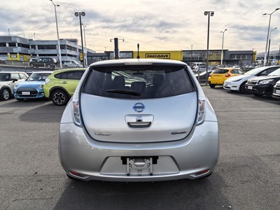 2014 Nissan LEAF - Thumbnail