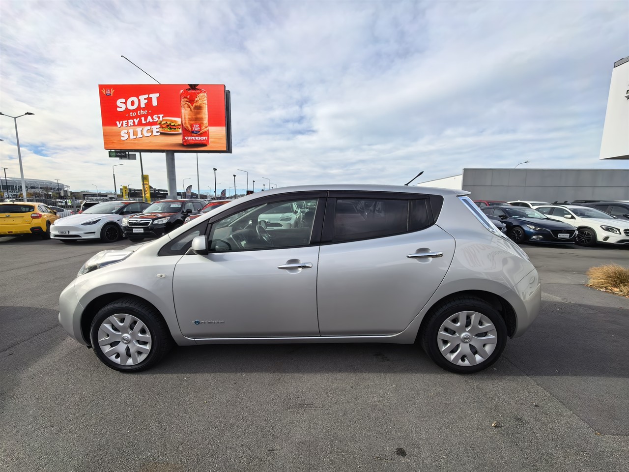 2014 Nissan LEAF