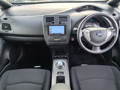 2014 Nissan LEAF - Thumbnail