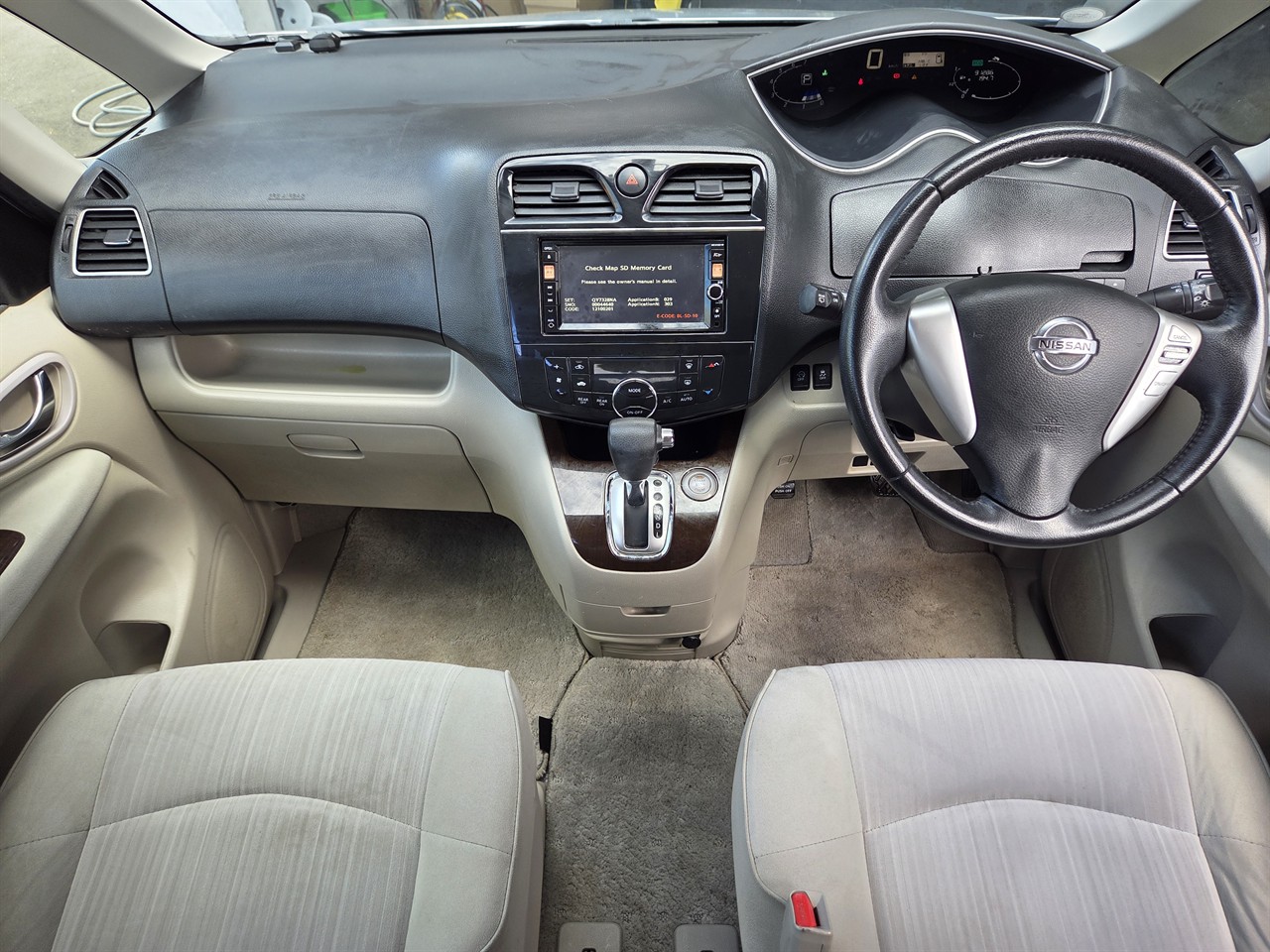 2013 Nissan Serena
