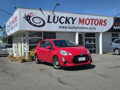 2015 Toyota Aqua - Thumbnail