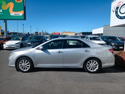 2012 Toyota Camry - Thumbnail