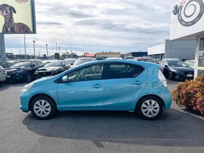 2014 Toyota Aqua - Thumbnail