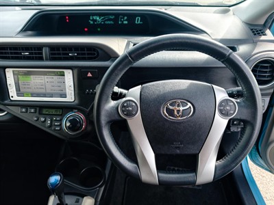 2014 Toyota Aqua - Thumbnail