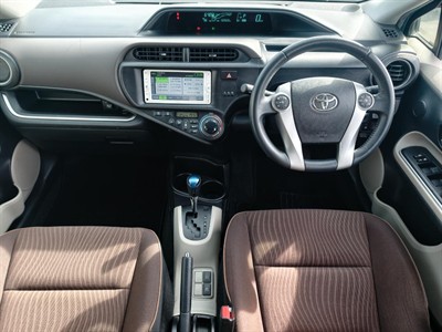 2014 Toyota Aqua - Thumbnail